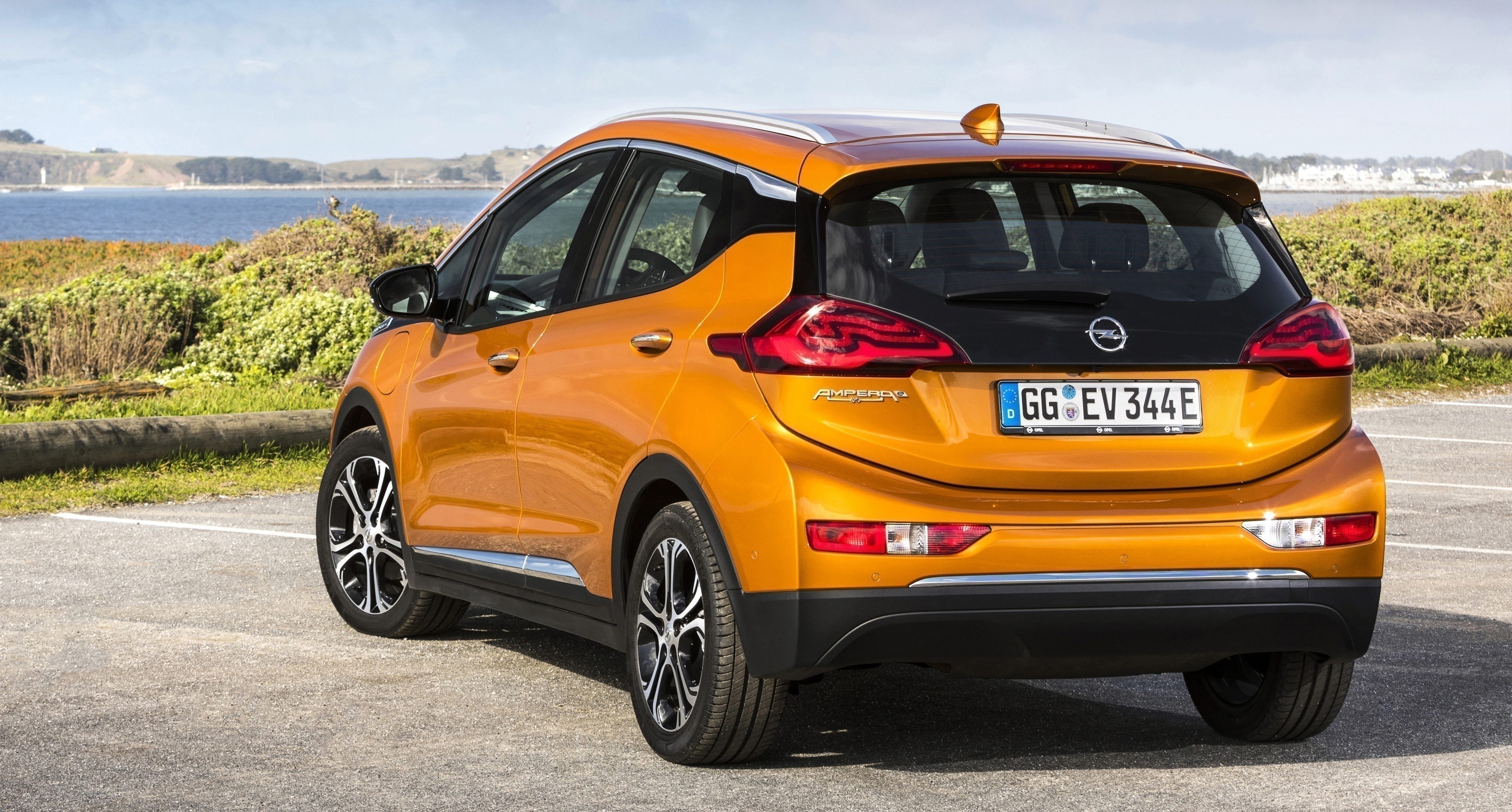 Opel Ampera-e exteriér zezadu